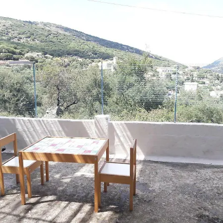 Spiros House * Makriotika