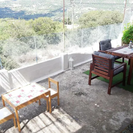 Spiros House Makriotika