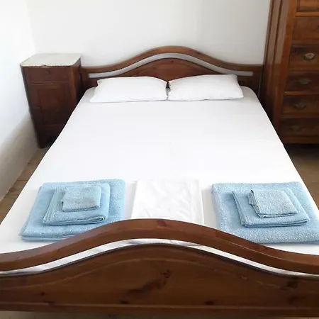 בית נופש Spiros House *