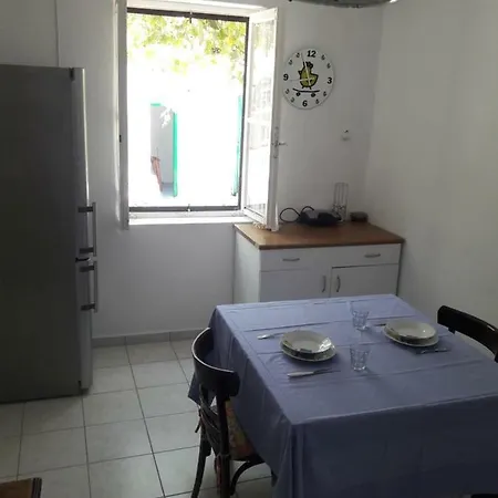 בית נופש Spiros House *