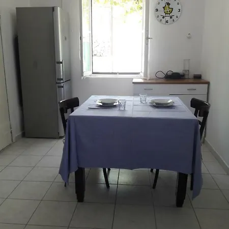 Spiros House Makriotika