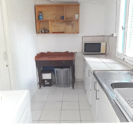 Spiros House Dom wakacyjny *
